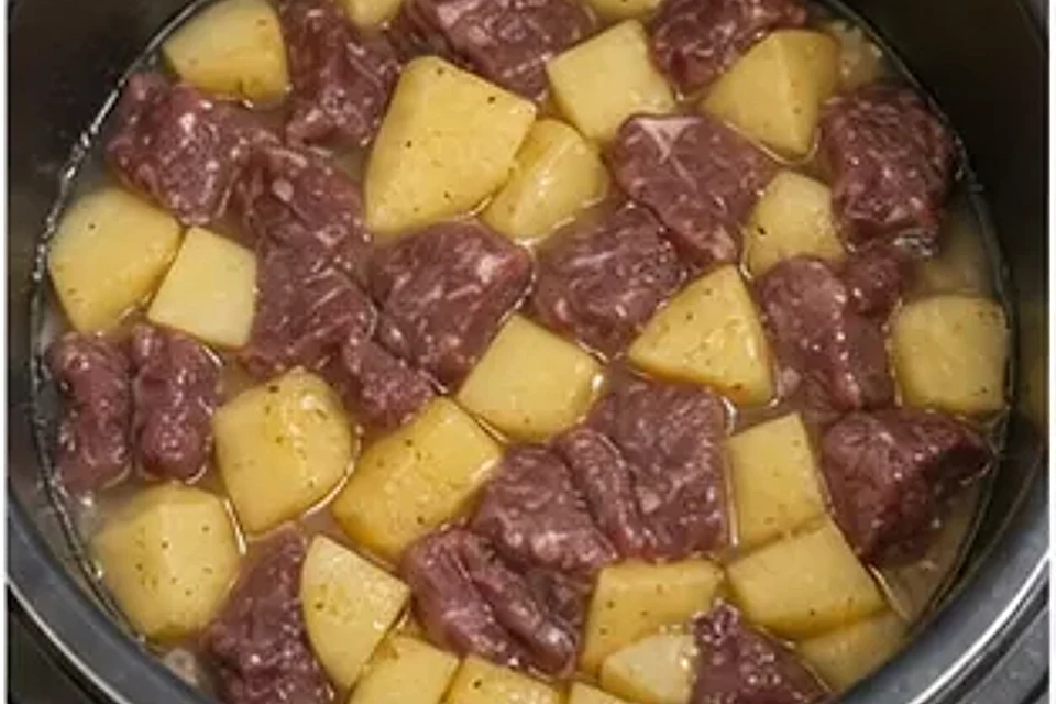 牛肉土豆焖饭 第2步操作图