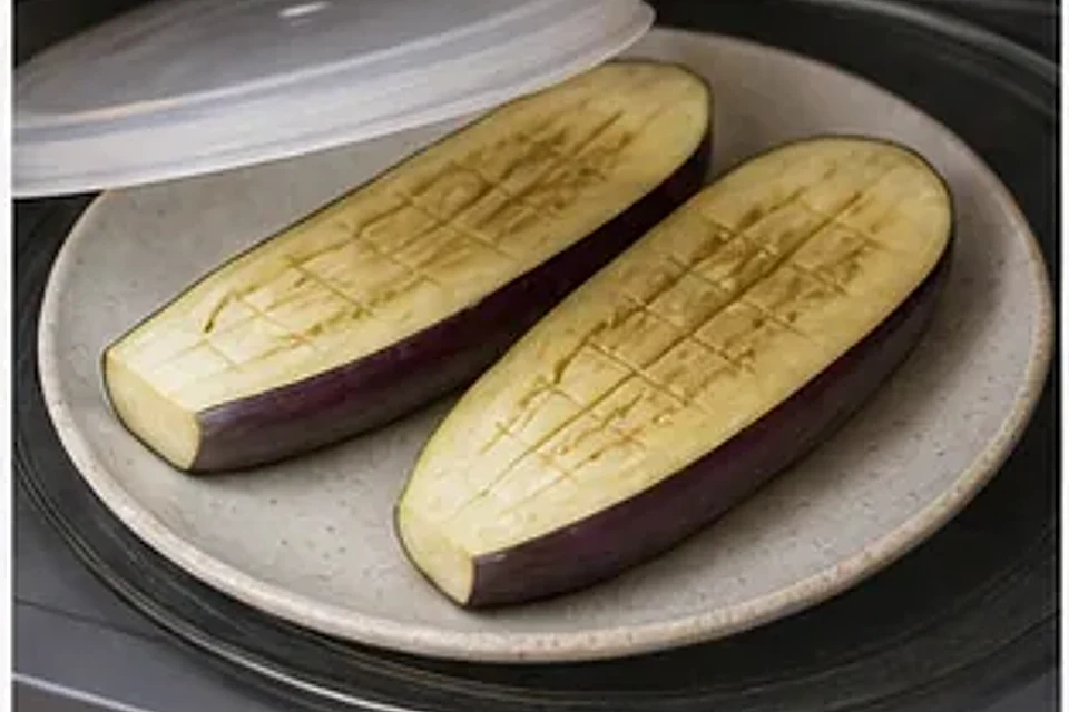 微波炉蒜香茄子 第2步操作图